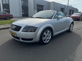 Audi TT Roadster 1.8 5V Turbo quattro BJ 2001 Cabrio APK Gekeurd Boekjes Aanwezig