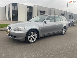 BMW 5-serie Touring 530xi APK Gekeurd Zeer nette staat AIRCO ALF. TREKHAAK