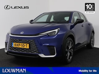 Lexus LBX Cool 2WD