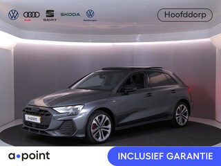 Audi A3 Sportback 45 TFSI e S edition Competition 272 pk S-tronic | Verlengde garantie | Navigatie | Panoramadak | Parkeersensoren (Park assist) | Achteruitrijcamera | S-Line |