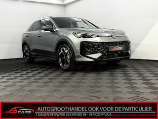 Volkswagen T-Roc 1.5 e TSI R-Line First Edition Nieuwe model!, Camera, Iq lights, Navi, Half leder, Stoel/Stuurverwarming, Cruise control adaptief, Sfeerverlichting, Keyless start, 2 jaar garantie