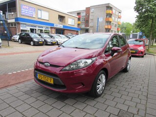 Ford Fiesta 1.25 60pk 5Drs Limited 124.471 km nap