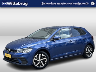 Volkswagen Polo 1.0 TSI Life / Navigatie  / App connect / Parkeersensoren V+A / Lichtmetaal 16 inch /