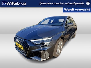 Audi A3 Limousine 30 TFSI 110pk S edition / 2X S-Line / Navigatie / Climatecontrol / Parkeersensoren achter / 17'' LMV