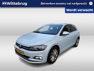 Volkswagen Polo 1.0 TSI 95pk Highline Executive / Navigatie / Carplay / Parkeer sensoren V+A / Carplay / 16'' LMV
