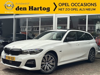 BMW 3-serie Touring 330e xDrive Business Edition Plus Pano /  HUD / ECC  / 360 Camera