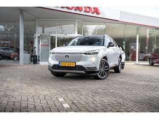 Honda HR-V 1.5 Full Hybrid Advance Style Automaat | Dealeronderhouden | Stoelverwarming | Adaptieve cruise | Navigatie | PDC voor en achter | Camera