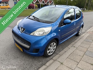 Peugeot 107 1.0-12V XS