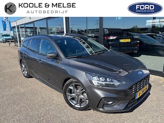 Ford Focus Wagon st-line, automaat, winterpakket, carplay