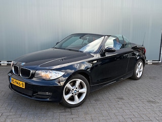 BMW 1-serie Cabrio BJR 2009 118i 143 PK High Executive STOELVERWARMING | CLIMA | CRUISE | LMV | SPORTSTOELEN | PDC