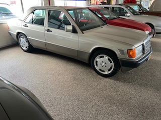 Mercedes-Benz 190-serie 2.5 D Turbo Automaat 66.237 Km !! Zeldzaam uniek!!