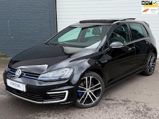 Volkswagen Golf 1.4 TSI GTE PANORAMADAK/KEYLES/LEDER/CAMERA/LED