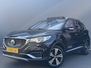 MG ZS BWJ 2020 EV 143 PK Luxury 45 kWh | AUTOMAAT | SCHUIF PANO | LEDER | STOELVERW. | ELEKTR. STOEL | CAMERA | CARPLAY & ANDROID