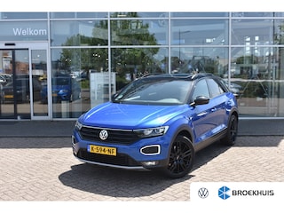 Volkswagen T-Roc 1.5 TSI 150PK DSG-7 Sport | TREKHAAK | PANORAMADAK | NAVIGATIE | 19 INCH | ELEKTR. A. KLEP | CAMERA