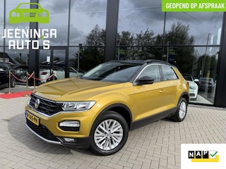 Volkswagen T-Roc 1.5 TSI Style|ACC|Trekhaak|Camera|Navi|PDC