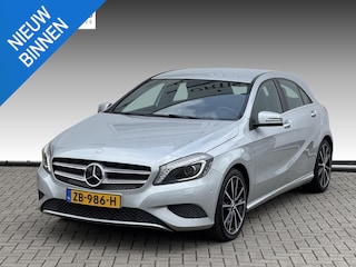 Mercedes-Benz A-klasse 180 Prestige SPORT STOELEN | 18 INCH LMV | NAVI | STOELVERWARMING