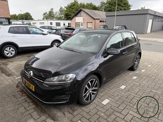 Volkswagen Golf 1.4 TSI Highline | DSG | Pano |