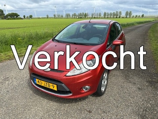 Ford Fiesta 1.4 Titanium Airco Pdc Trekhaak Nieuwe APK