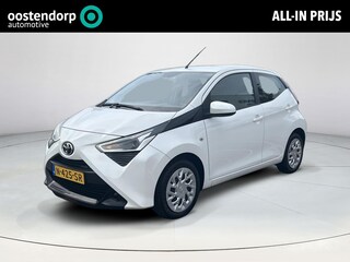 Toyota Aygo 1.0 VVT-i x-play (Carplay Navigatie - Camera)