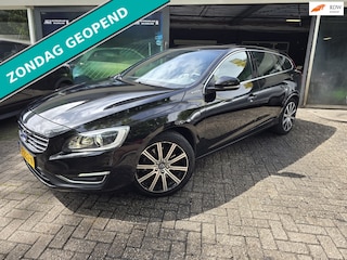 Volvo V60 2.4 D6 Twin Engine R-Design | 12MND GARANTIE | FULL OPTIONS | SCHUIFDAK | ACC | NAVI |
