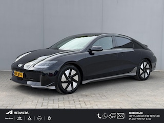Hyundai Ioniq 6 Connect 77.4 kWh / SOH 100% / Fabrieksgarantie tot 12-2029 / HUD / Adaptieve Cruise / Warmtepomp / Navigatie / Camera  / Dodehoek Detectie / Elektr. Stoel / Elektr. Achterklep / Stoel & Stuurwiel Verwarming / CCS Snelladen /