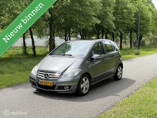 Mercedes-Benz A-klasse 200 Avantgarde*AUTOMAAT*PARKEERSENSOREN*CRUISE