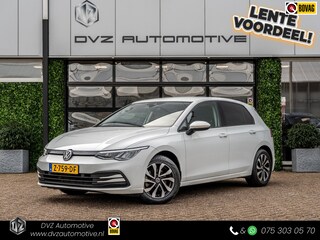 Volkswagen Golf 1.0 eTSI Life Business