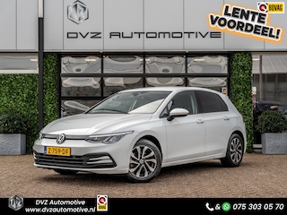 Volkswagen Golf 1.0 eTSI Life Business