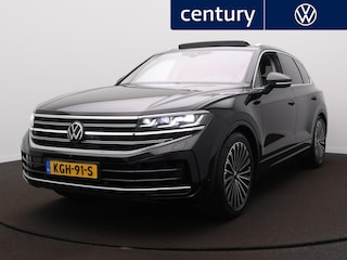 Volkswagen Touareg 3.0 TSi eHybrid 4MOTION Elegance Panoramaschuif-kanteldak - IQ Light - ErgoComfort-stoelen - Leer - Head-updisplay - Trekhaak - 360 Camera -Luchtvering
