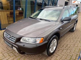 Volvo XC70 2.5 T Summum Automaat AWD 210PK LEER / NAVI / TREKHAAK