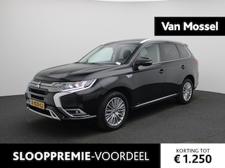 Mitsubishi Outlander 2.4 PHEV Intense+ | Automaat | Stoel/Stuur verwarming | Schuifdak | Power sound | DAB | Camera | Cruise control | Bluetooth | Parkeer sensoren | Navigatie | Climate control | Navigatie
