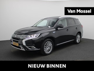 Mitsubishi Outlander 2.4 PHEV Intense+ | Automaat | Stoel/Stuur verwarming | Schuifdak | Power sound | DAB | Camera | Cruise control | Bluetooth | Parkeer sensoren | Navigatie | Climate control | Navigatie