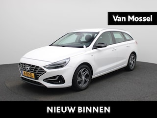 Hyundai i30 Wagon 1.0 T-GDi MHEV Comfort Smart | Automaat | Navigatie | Achteruitrijcamera | DAB | Virtual Cockpit | Cruise Control | Climate Control | Lichtmetalen Velgen |