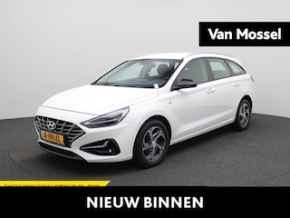 Hyundai i30 Wagon 1.0 T-GDi MHEV Comfort Smart | Automaat | Navigatie | Achteruitrijcamera | DAB | Virtual Cockpit | Cruise Control | Climate Control | Lichtmetalen Velgen |