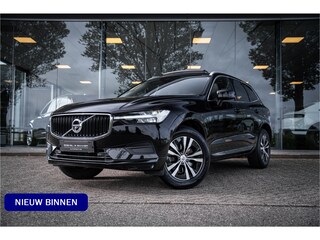 Volvo XC60 2.0 B5 Momentum Exclusive ** Panodak ** Trekhaak ** Leder *** HUD ** 360 camera