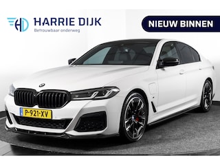 BMW 545e xDrive High Executive M Sport | Maxton-Pakket | Speciaal uitlaatsyst. | Harmon/Kardon | Dig. Cockpit | Cruise | Stoel-+Stuurverw. | Camera | PDC | NAV+App. Connect | Auto. Airco | LM 20" |