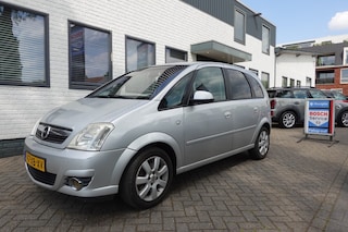 Opel Meriva 1.6-16V COSMO