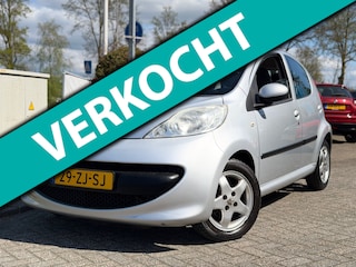 Peugeot 107 1.0-12V XS Urban Move AUTOMAAT 2e eigenaar airco 5drs