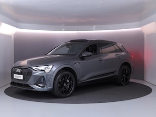 Audi e-Tron 55 quattro S edition 95 kWh 408 pk | SOH 95,66% | Navigatie | Panoramadak | Parkeersensoren | Achteruitrijcamera | Matrix LED koplampen | Stoelverwarming | S-Line |