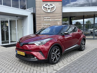 Toyota C-HR 1.8 Hybrid Business Intro LEDEREN BEKLEDING PARKEERSENSOREN EN CAMERA