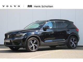 Volvo XC40 T5 263PK Plug-in hybrid Plus Dark | Adaptive Cruise & Pilot Assist | Lederen Bekleding | Power Seats incl. Memory | Premium Harman/Kardon Audio | Park Assist & Camera | Elektr. Achterklep | Stoel & Stuurverwarming | Semi Elektr. Trekhaak |