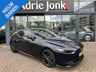 Mazda 3 2.0 e-SkyActiv-X M Hybrid 186 Luxury I-ACTIVE SENSE PACK | SUNROOF PACK | AERO PACK | LEDER | Bose AUDIO | 360gr CAMERA | 35.217km | GARANTIE 1/2029 | NED. AUTO | 1e EIGENAAR |