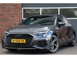 Audi A3 Limousine 35 TFSI S edition zwart optiek