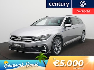 Volkswagen Passat 1.4 TSI PHEV GTE Business Lederen bekleding - Trekhaak - Navigatie - Stoelverwarming - Head-up display