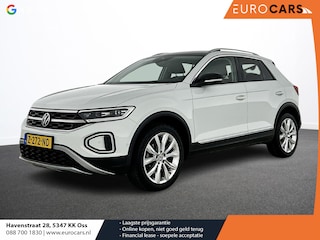 Volkswagen T-Roc 1.5 TSI 150pk DSG / Automaat Style two tone Navigatie Apple Carplay/Android Auto Parkeersensoren Camera Adaptive Cruise Control Blind Spot Assist Park Assist Stoel- en stuurverwarming Elektrische achterklep LED-koplampen