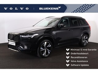Volvo XC90 T8 Recharge AWD R-Design - Luchtvering - Panoramisch schuif-/kanteldak - Head up display - IntelliSafe Assist & Surround - Getint glas - Harmo Kardon Audio - verwarmbaar stuurwiel - 360º camera - Parkeersensoren voor & achter - Voorstoelen en buitenste zitplaatsen 2e zitrij verwarmbaar - DAB - Keyless - Apple® CarPlay - Android Auto - Full LED koplampen met bochtenverlichting - 20' LMV