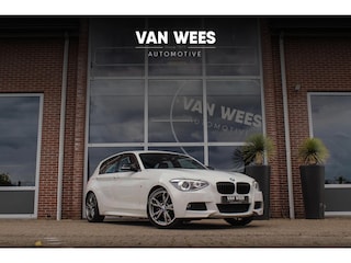 BMW 116i M Sport Edition | NL auto | M-performance | Cruise control | Alcantara | Climate control | Navigatie Professional | Bluetooth | Xenon | PDC | Trekhaak | Sportstoelen