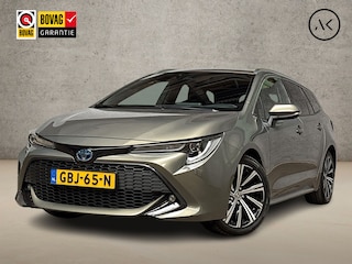 Toyota Corolla 1.8 Hybrid Dynamic Automaat (APPLE CARPLAY, LEDER, STOELVERWARMING, CAMERA, SPORTSTOELEN, ADAPTIVE CRUISE, GETINT GLAS, ZWART HEMEL, NIEUWSTAAT)