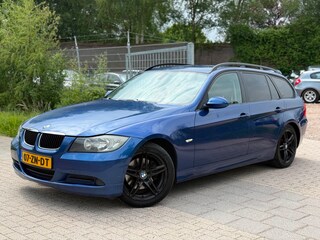 BMW 3-serie Touring 318i Business Line Airco Navi Cruise PDC