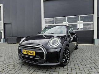 Mini Cooper 1.5 Business Edition
